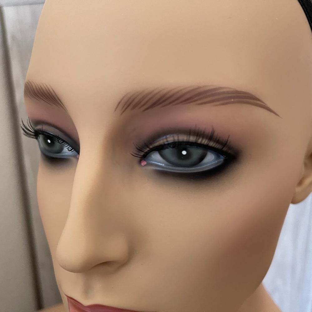 Women’s Wig Holder Bust for Display - Picture 4 of 10
